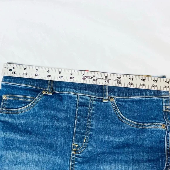 Spanx High Rise Flare Jeans (size small petite) EUC - Picture 11 of 12